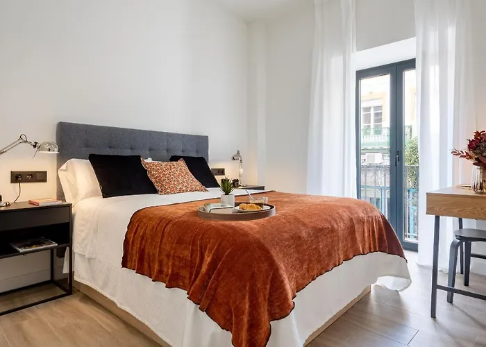 Avanti Buganvilla, La Sevilla Autentica